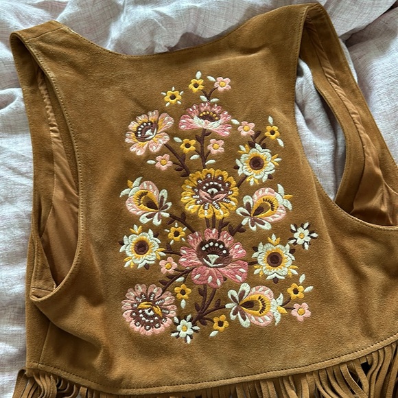 SPELL JONI SUEDE VEST - Picture 4 of 4